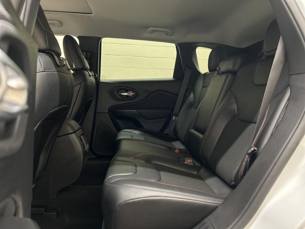 used 2022 Jeep Cherokee car, priced at $31,990