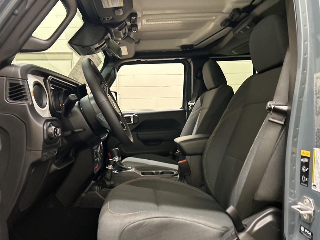 new 2026 Jeep Gladiator car, priced at $49,273