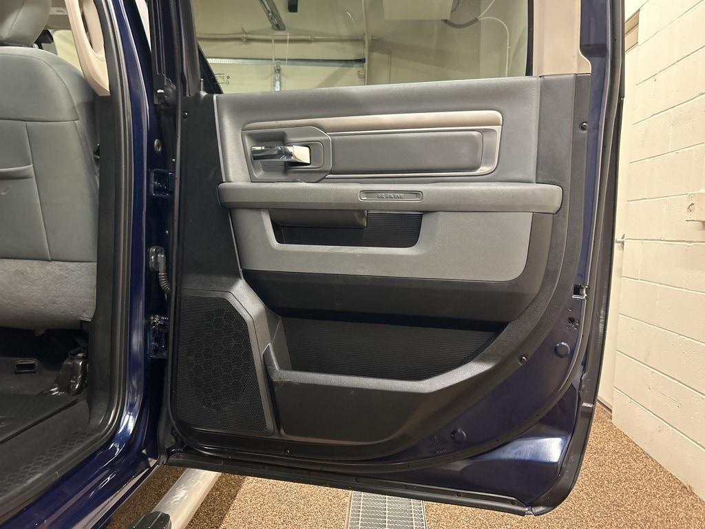 used 2019 Ram 1500 Classic car, priced at $21,000