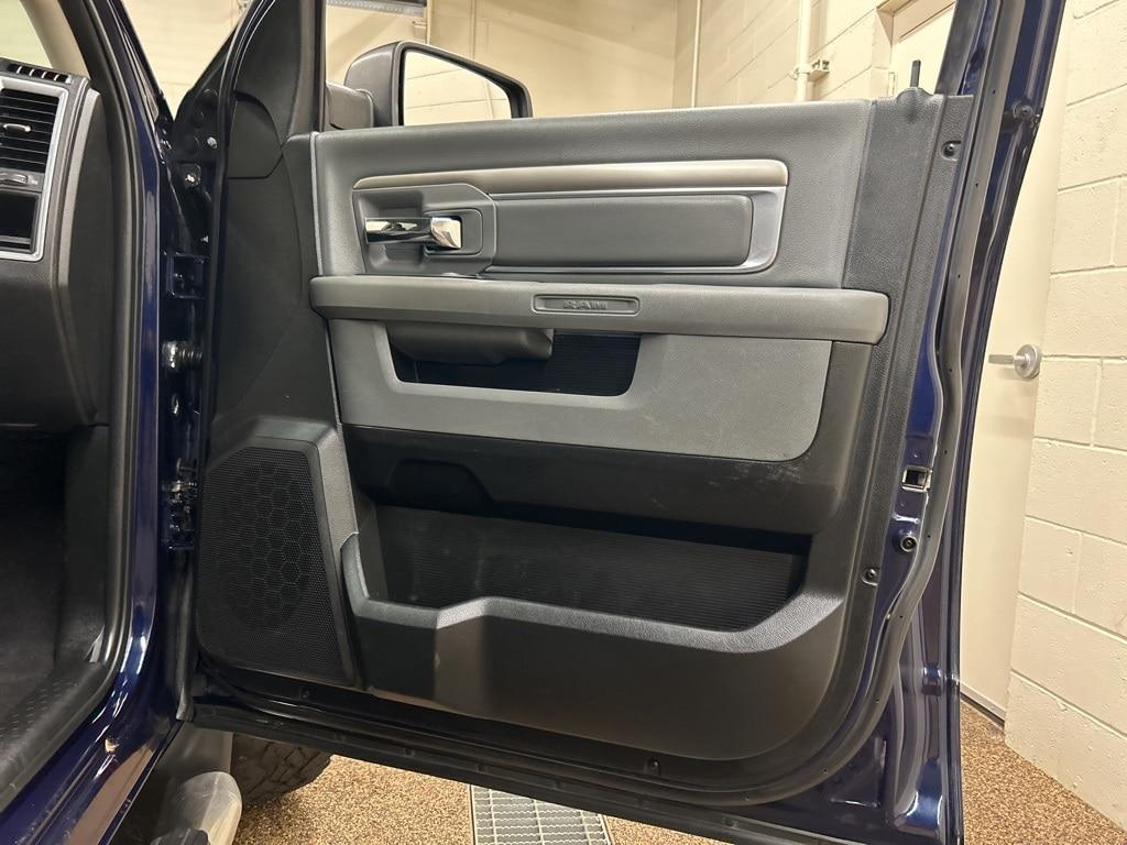 used 2019 Ram 1500 Classic car, priced at $21,000