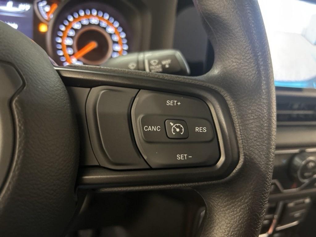 new 2025 Jeep Gladiator car, priced at $43,735