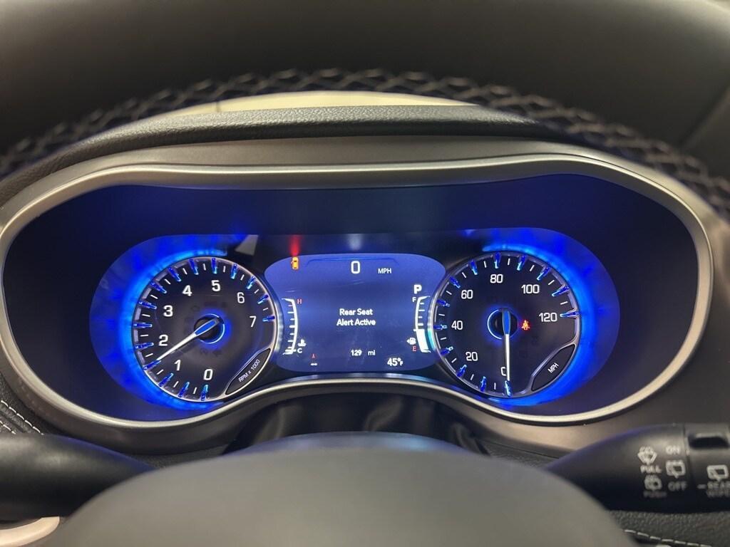 new 2025 Chrysler Pacifica car