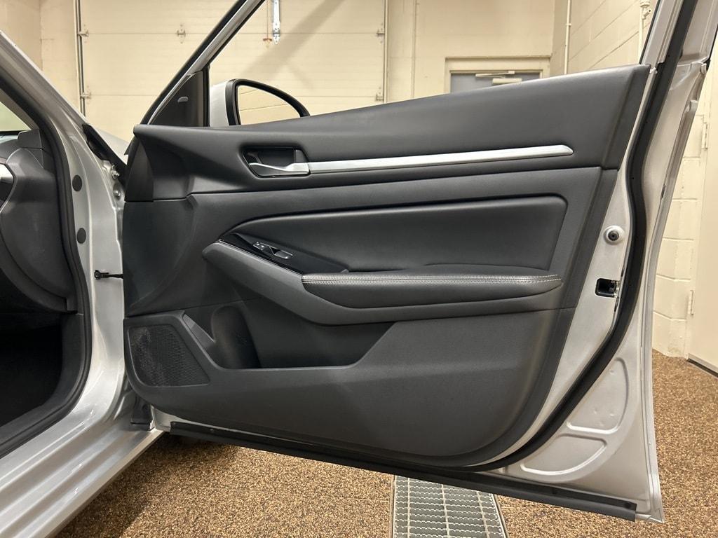 used 2023 Nissan Altima car, priced at $20,000