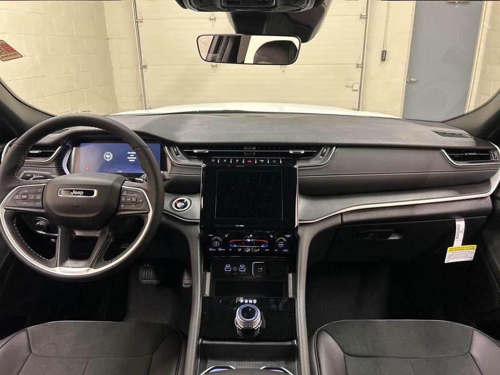 new 2025 Jeep Grand Cherokee L car, priced at $43,632