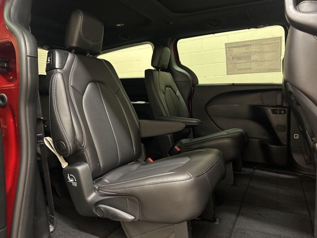 new 2026 Chrysler Pacifica car, priced at $47,199