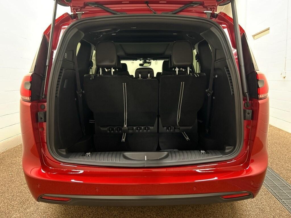 new 2026 Chrysler Pacifica car, priced at $47,199