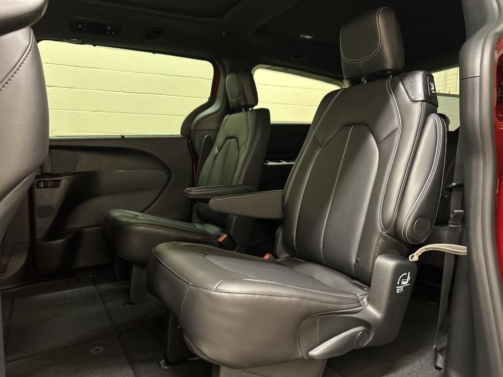 new 2026 Chrysler Pacifica car, priced at $47,199