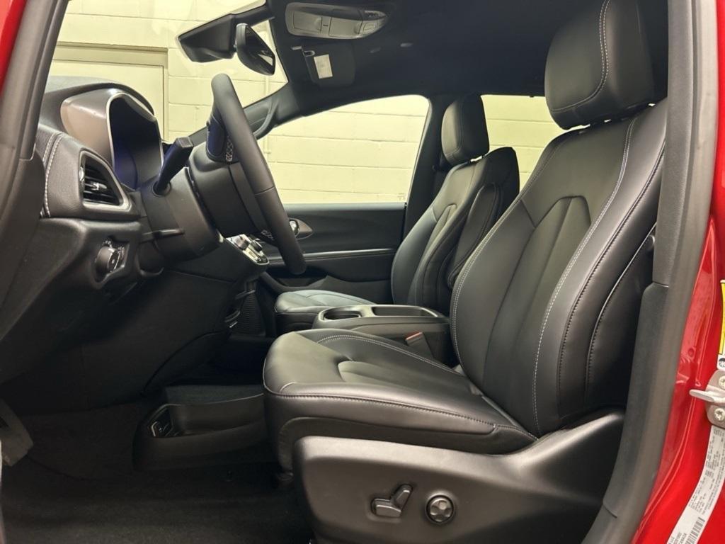 new 2026 Chrysler Pacifica car, priced at $42,543