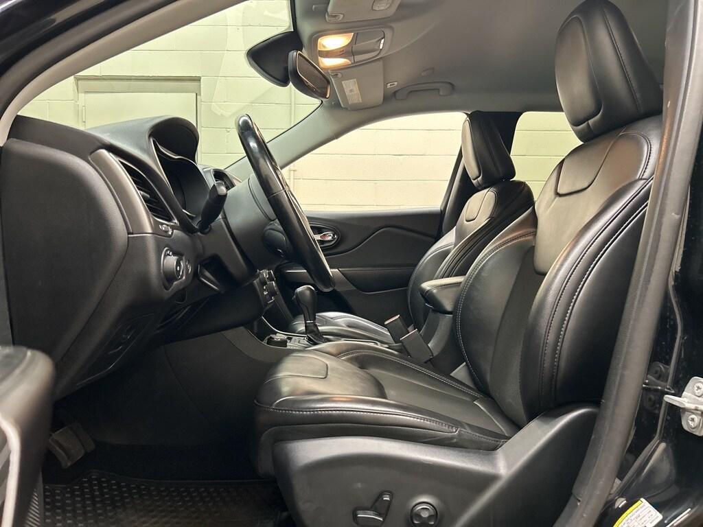 used 2019 Jeep Cherokee car, priced at $15,500