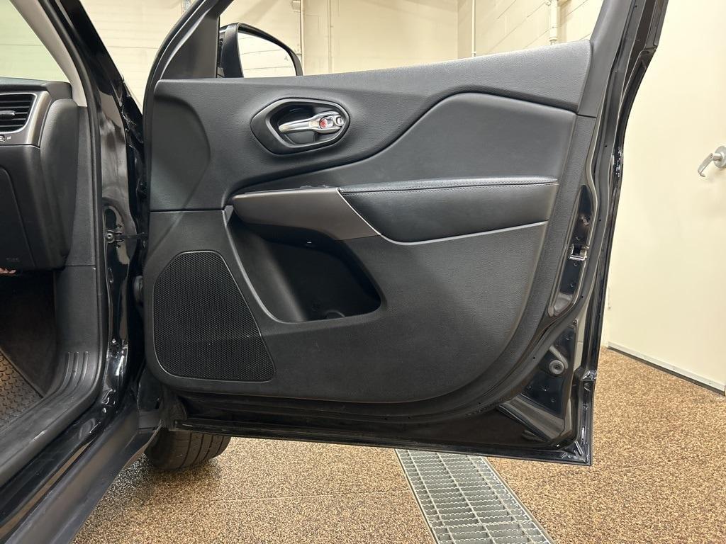 used 2019 Jeep Cherokee car, priced at $15,500
