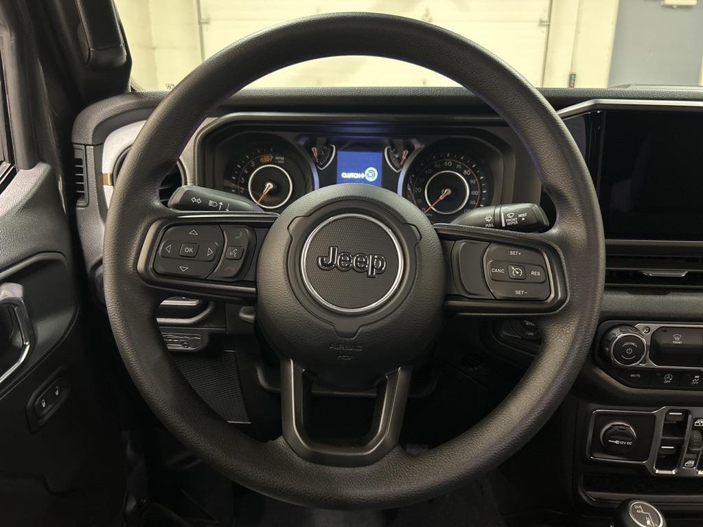 new 2025 Jeep Wrangler car