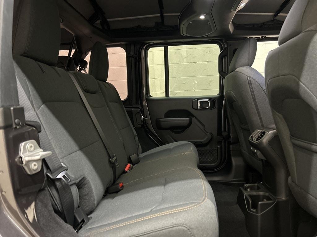 new 2025 Jeep Wrangler car, priced at $36,577