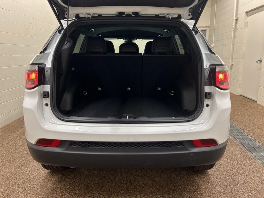 new 2026 Jeep Compass car, priced at $37,125