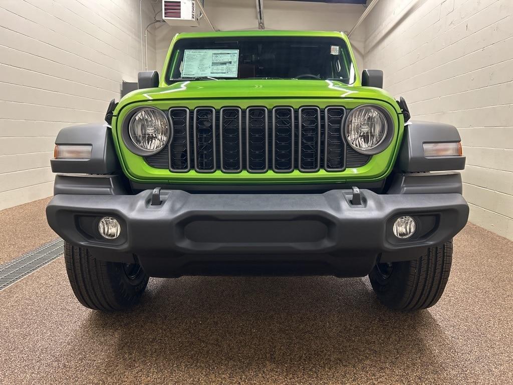 new 2025 Jeep Wrangler car, priced at $37,577