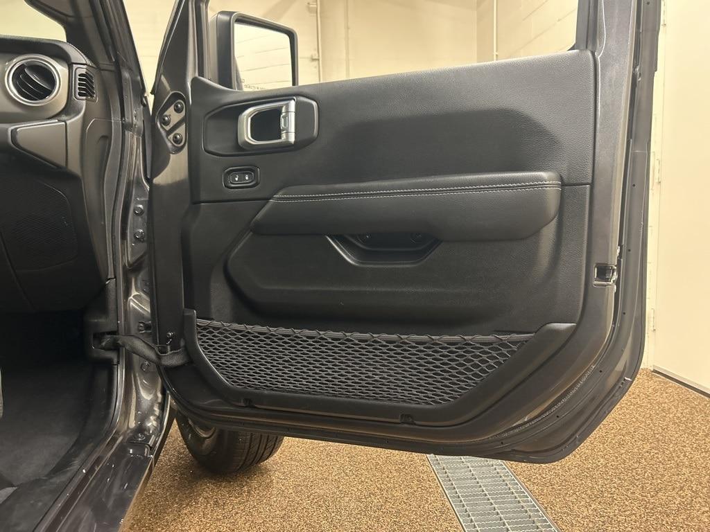 used 2023 Jeep Gladiator car, priced at $34,295