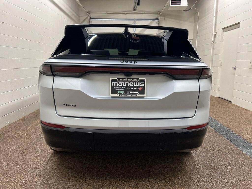 new 2025 Jeep Wagoneer S car