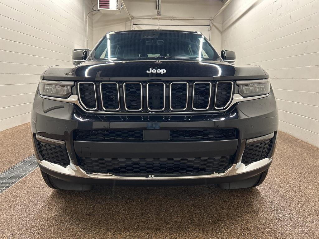 new 2025 Jeep Grand Cherokee L car, priced at $44,461