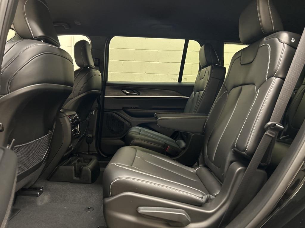 new 2025 Jeep Grand Cherokee L car, priced at $44,461