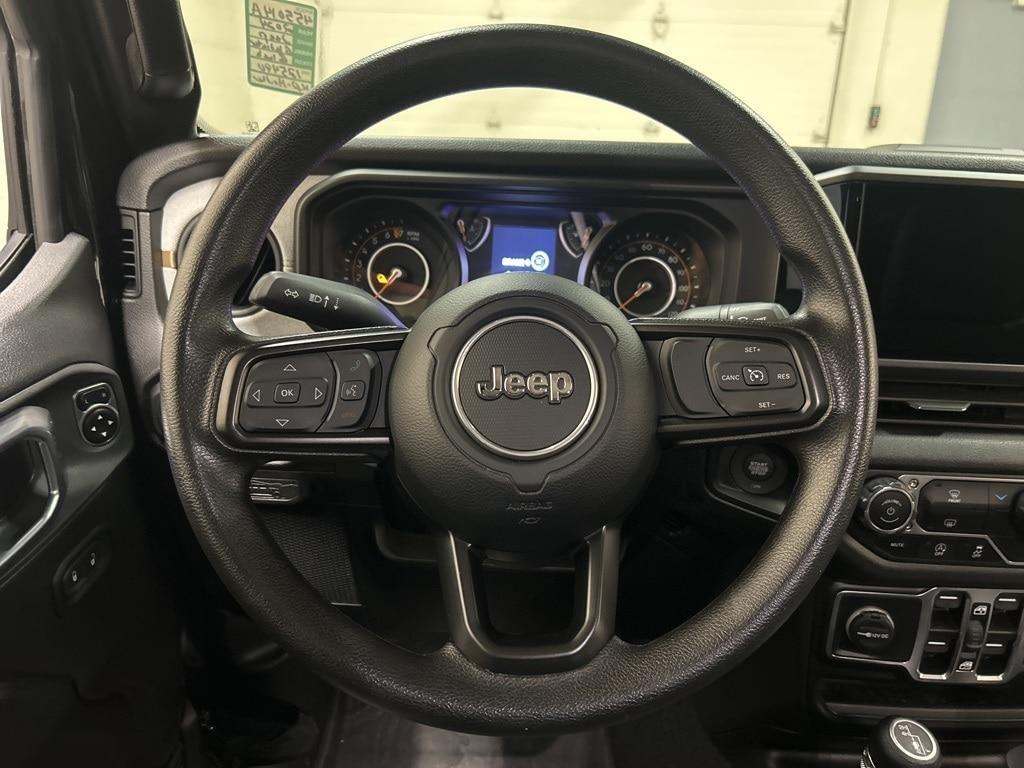 used 2024 Jeep Gladiator car, priced at $36,000