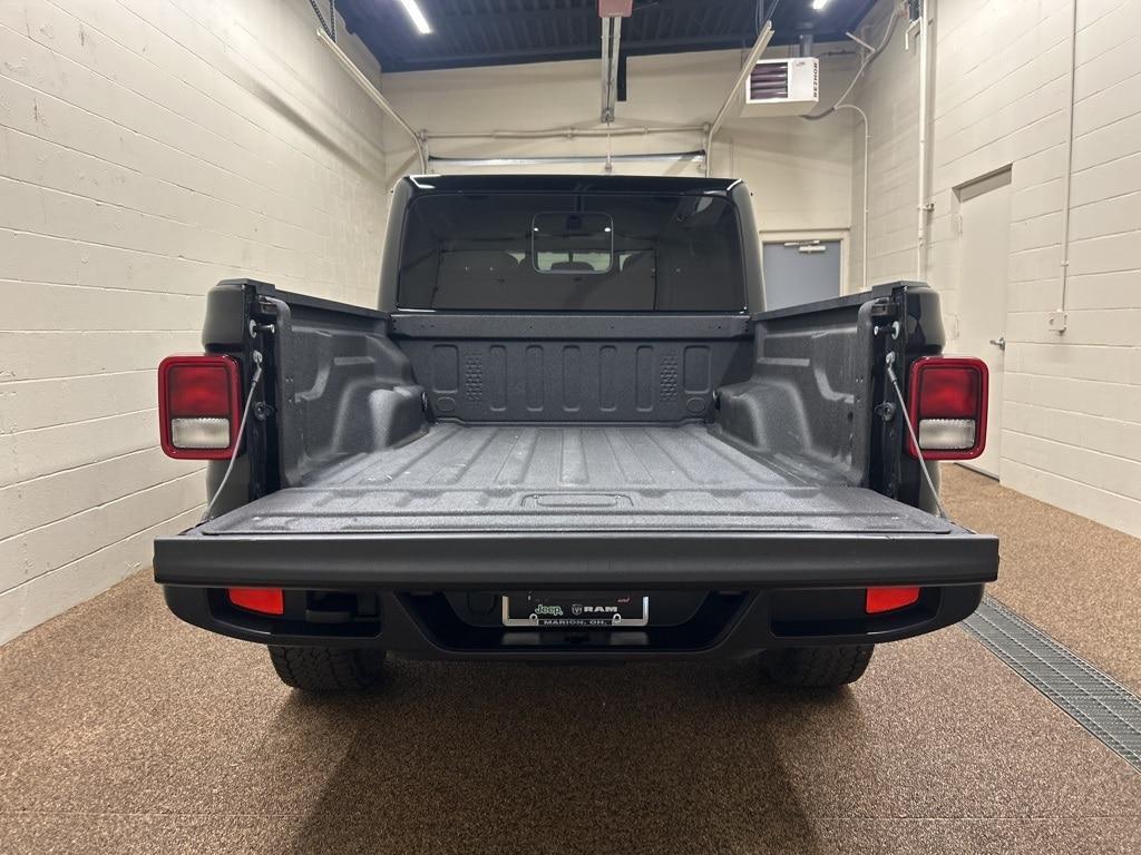 used 2024 Jeep Gladiator car, priced at $36,000
