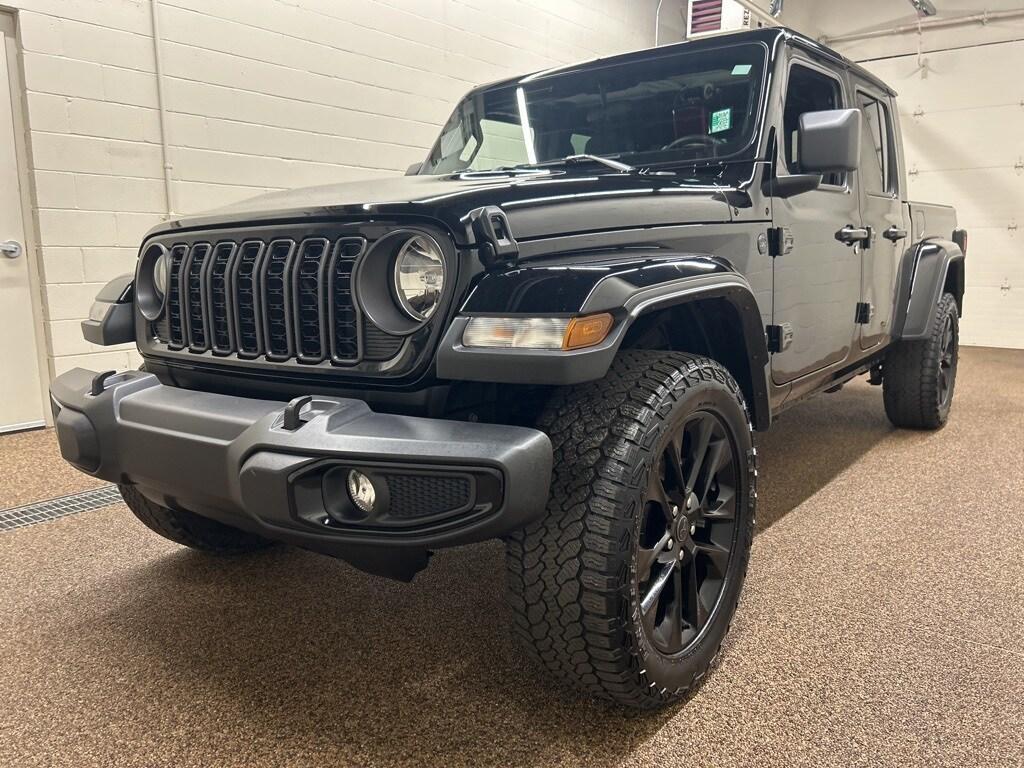 used 2024 Jeep Gladiator car, priced at $36,000