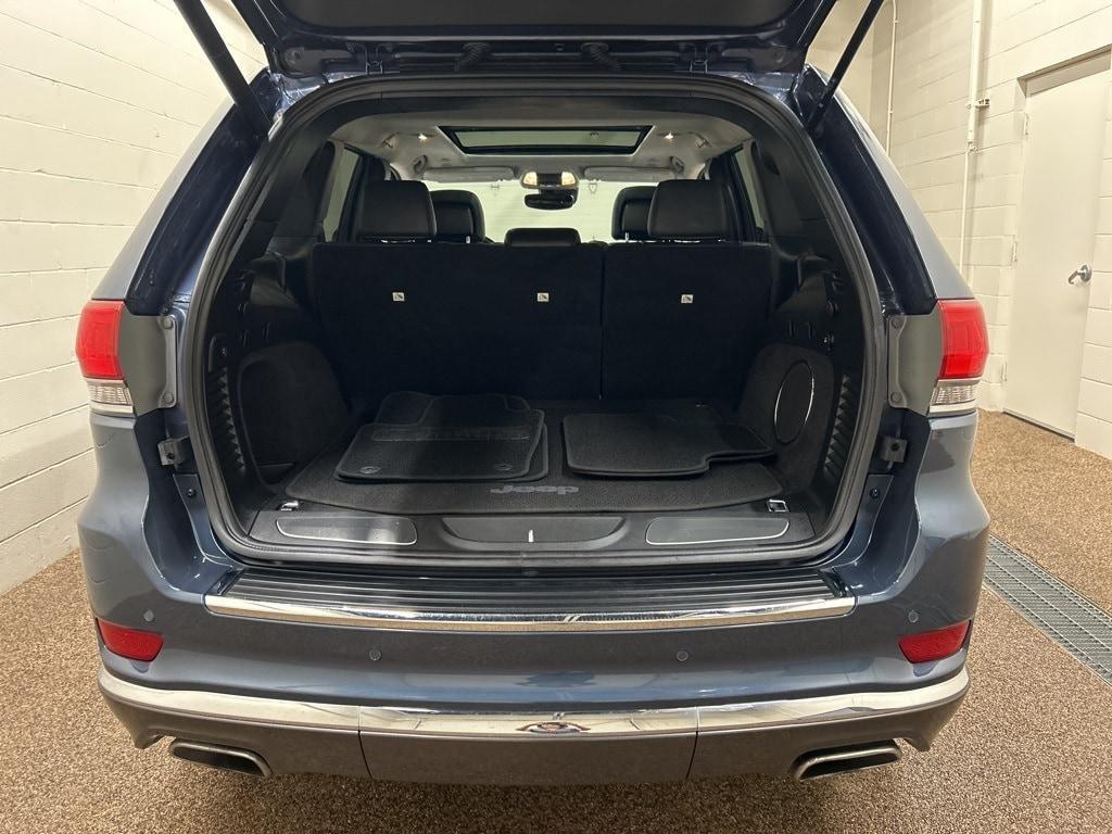 used 2021 Jeep Grand Cherokee car, priced at $31,000