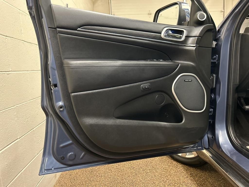 used 2021 Jeep Grand Cherokee car, priced at $31,000