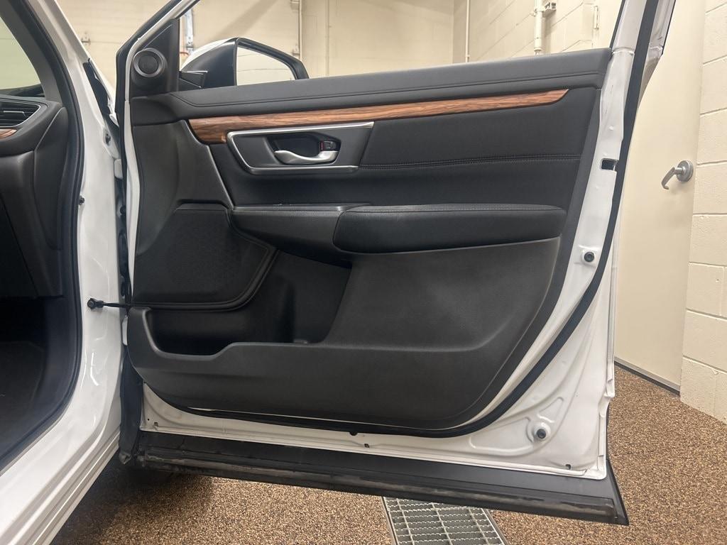 used 2021 Honda CR-V car, priced at $28,990