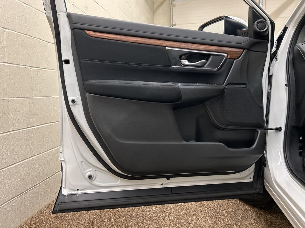 used 2021 Honda CR-V car, priced at $28,990