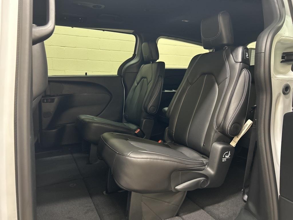 new 2026 Chrysler Pacifica car, priced at $42,097