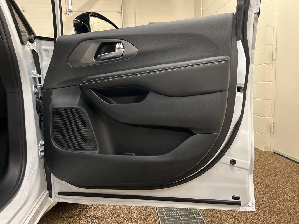 new 2026 Chrysler Pacifica car, priced at $42,097