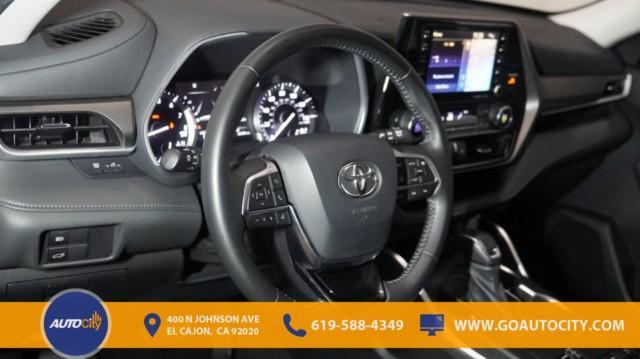 used 2021 Toyota Highlander car, priced at $33,500