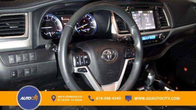 used 2019 Toyota Highlander car, priced at $29,500