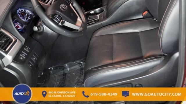 used 2019 Toyota Highlander car, priced at $28,900