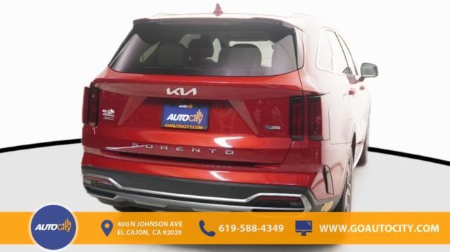 used 2022 Kia Sorento Plug-In Hybrid car, priced at $31,900