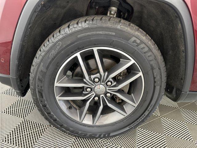 used 2017 Jeep Grand Cherokee car, priced at $17,468