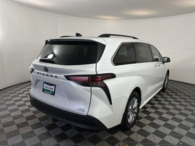 used 2022 Toyota Sienna car, priced at $33,448