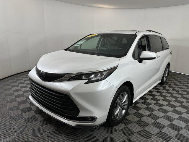 used 2022 Toyota Sienna car, priced at $33,448