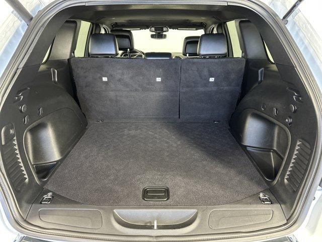 used 2022 Jeep Grand Cherokee WK car, priced at $27,155