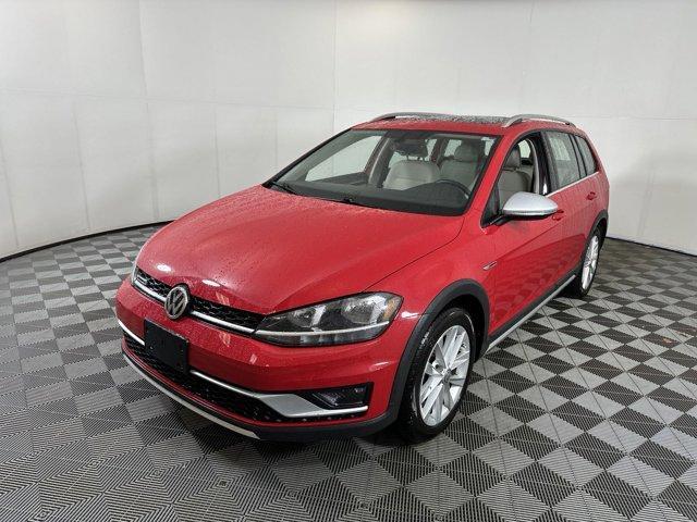 used 2019 Volkswagen Golf Alltrack car, priced at $23,241