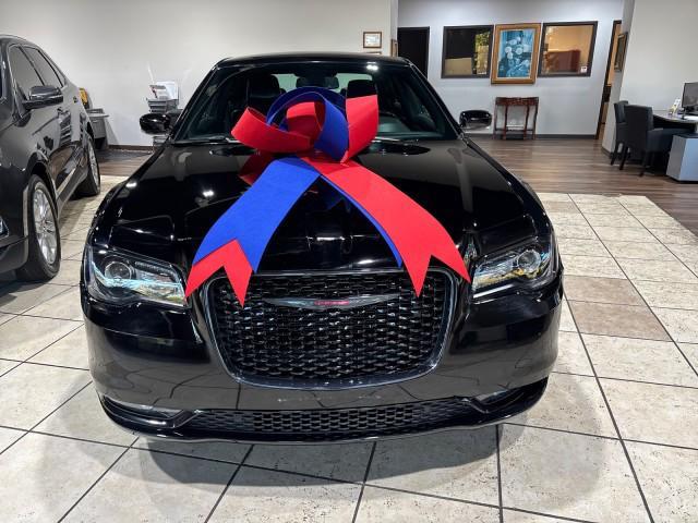 used 2021 Chrysler 300 car