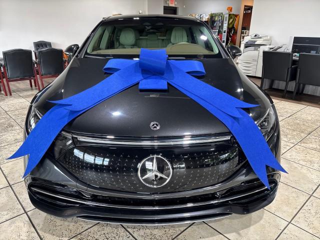 used 2022 Mercedes-Benz EQS 580 car, priced at $43,999