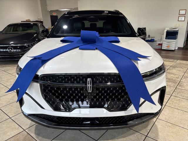 used 2024 Lincoln Nautilus car, priced at $51,599