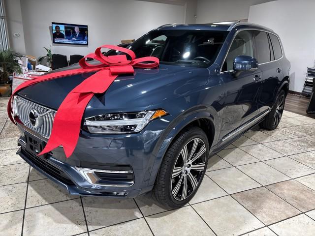 used 2022 Volvo XC90 car, priced at $43,599