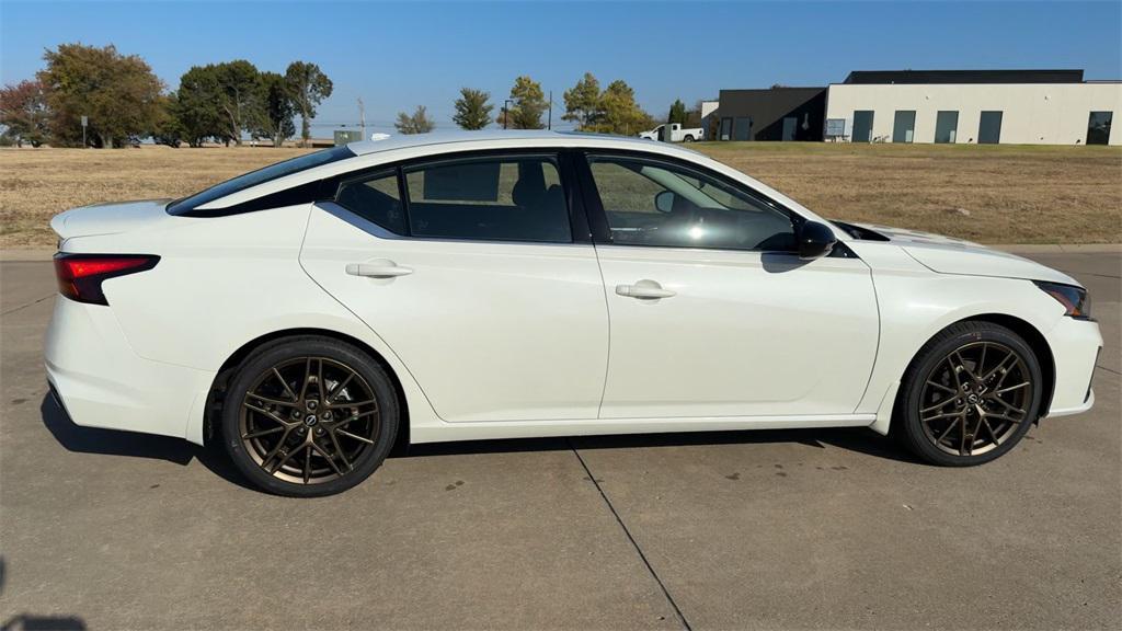 new 2025 Nissan Altima car, priced at $31,559