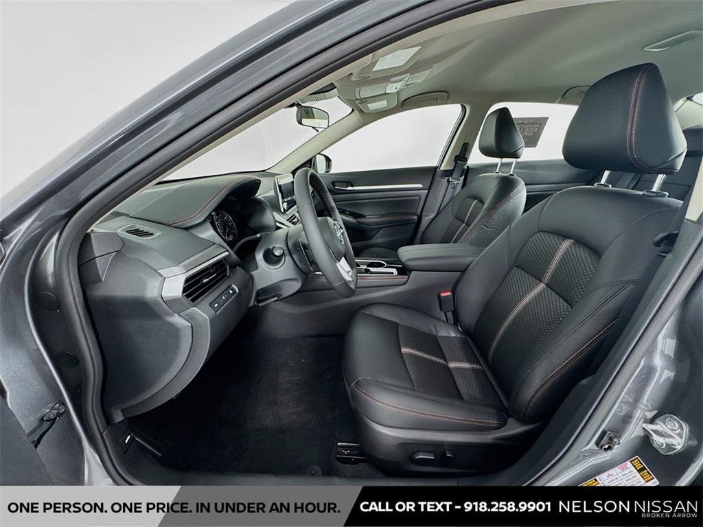 new 2025 Nissan Altima car, priced at $29,099