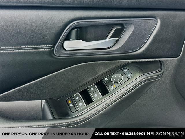 used 2024 Nissan Rogue car, priced at $30,994