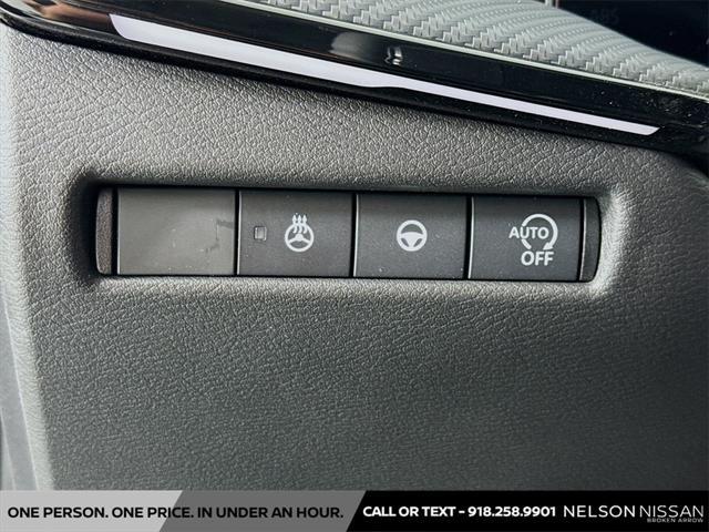 new 2025 Nissan Kicks car, priced at $29,042