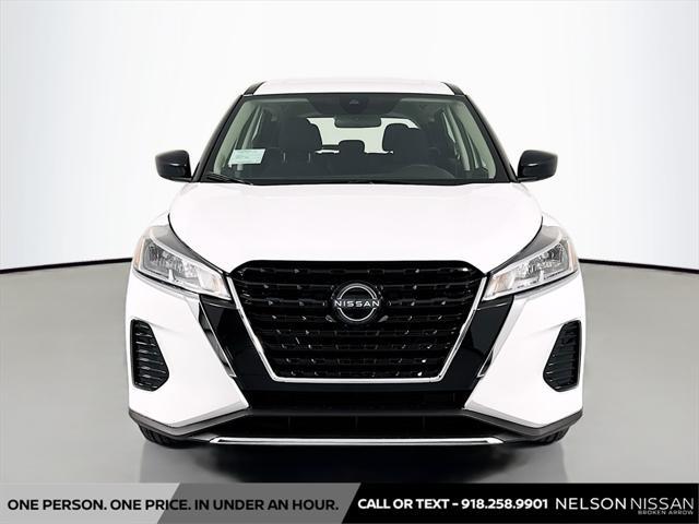 new 2025 Nissan Kicks car, priced at $22,958