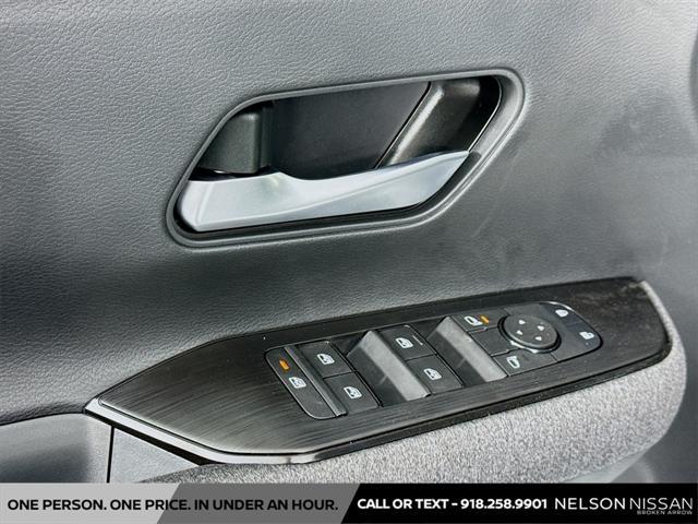 new 2025 Nissan Kicks car, priced at $26,213